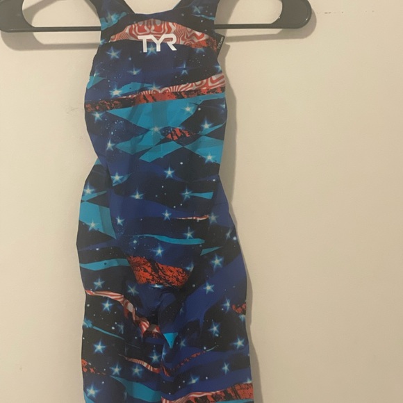 TYR Avictor Omaha Nights Swimwear - Picture 2 of 9